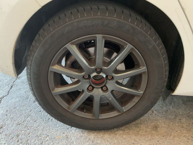 Toyota Auris 1.6 START Edition 2013 – снимка 9