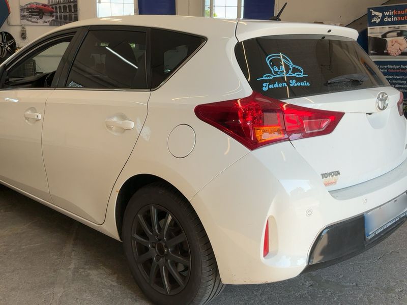 Toyota Auris 1.6 START Edition 2013 – снимка 6