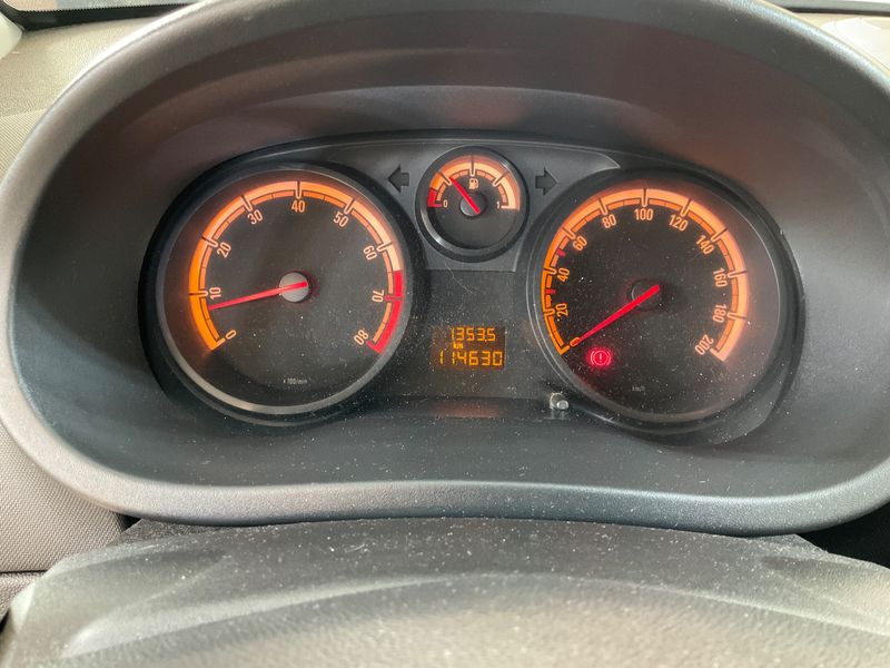 Opel Corsa 1.2 Selection 2012 – снимка 4