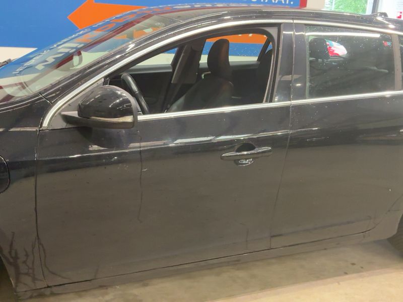 Volvo V60 2.4 D6 Plug-in Hybrid Momentum AWD 2015 – снимка 4