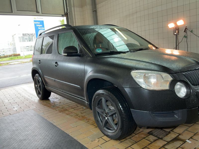 Skoda Yeti 1.4 TSI Active Plus Edition 2013 – снимка 12