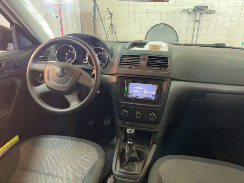 Skoda Yeti 1.4 TSI Active Plus Edition 2013 – снимка 18