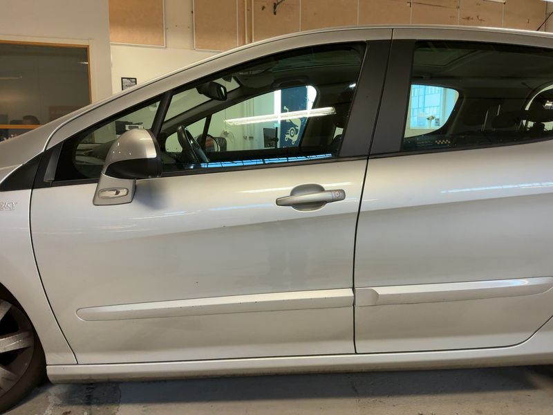 Peugeot 308 1.6 e-HDi Style 2013 – снимка 4