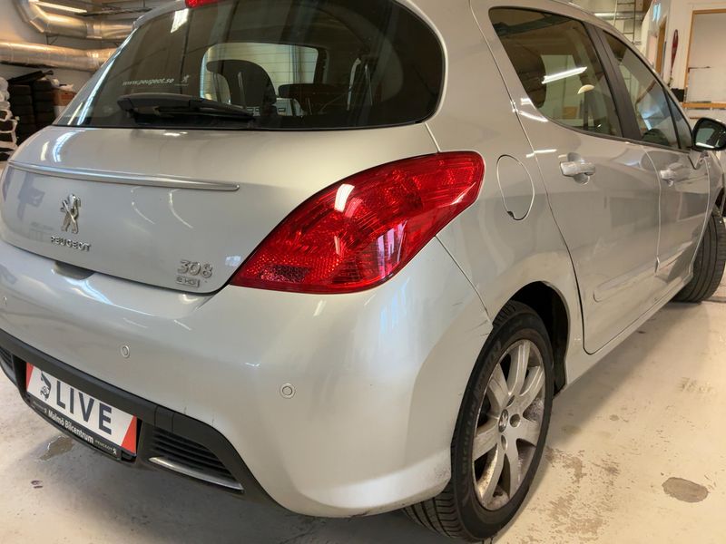 Peugeot 308 1.6 e-HDi Style 2013 – снимка 8