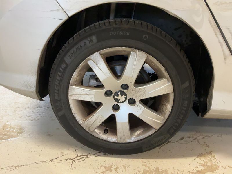 Peugeot 308 1.6 e-HDi Style 2013 – снимка 9
