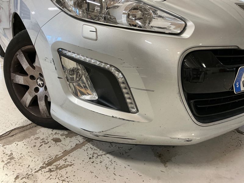 Peugeot 308 1.6 e-HDi Style 2013 – снимка 26