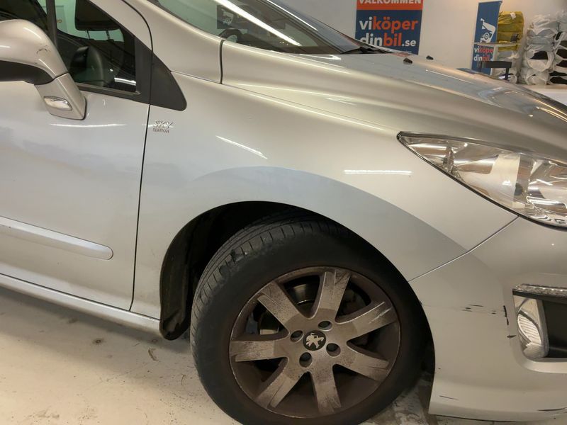 Peugeot 308 1.6 e-HDi Style 2013 – снимка 12