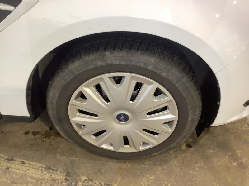 Ford S-Max 1.5 EcoBoost Titanium 2017 – снимка 11