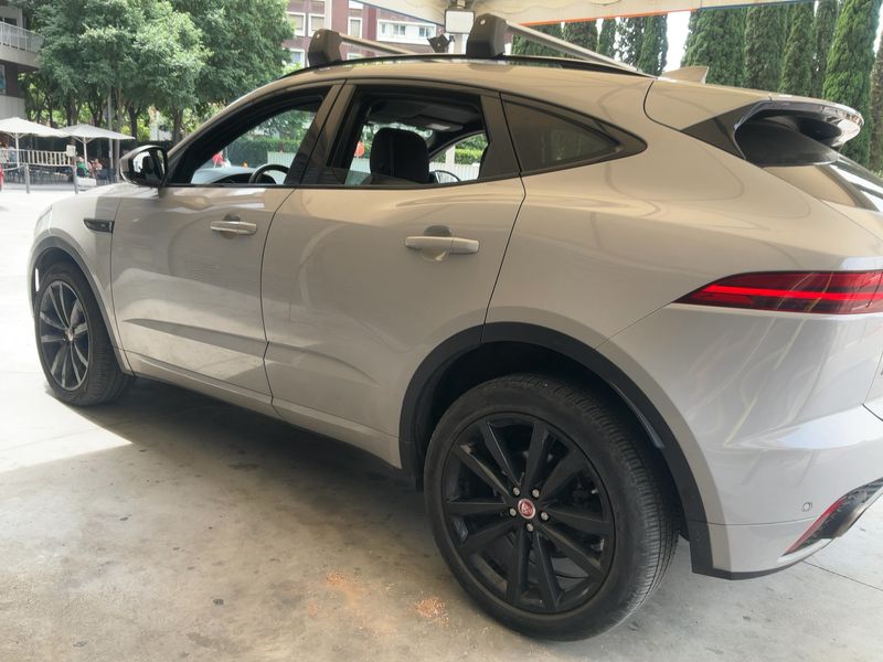 Jaguar E-Pace D240 R-Dynamic SE AWD 2018 – снимка 4