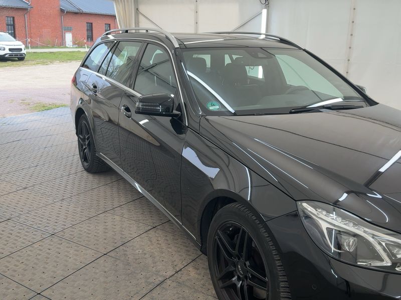 Mercedes-Benz E-Klasse E 250 CDI T 4Matic Avantgarde 2017 – снимка 12