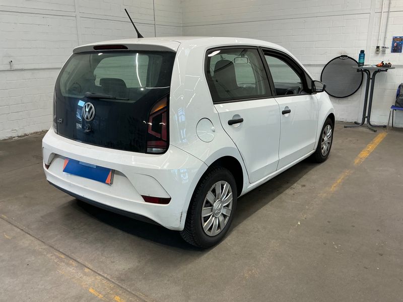 Volkswagen up! 1.0 Take up! 2018 – снимка 2