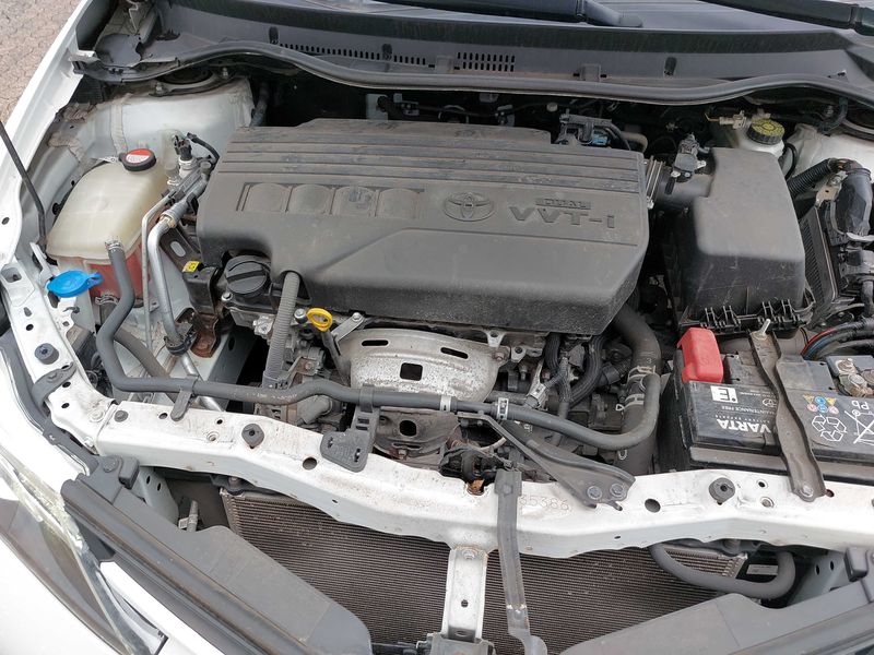 Toyota Auris 1.3 Cool 2015 – снимка 8