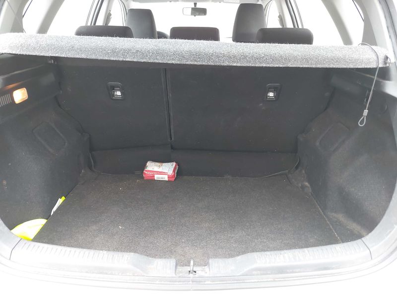 Toyota Auris 1.3 Cool 2015 – снимка 9