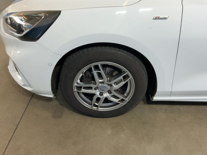 Ford Focus 1.5 TDCi EcoBlue ST-Line 2020 – снимка 3
