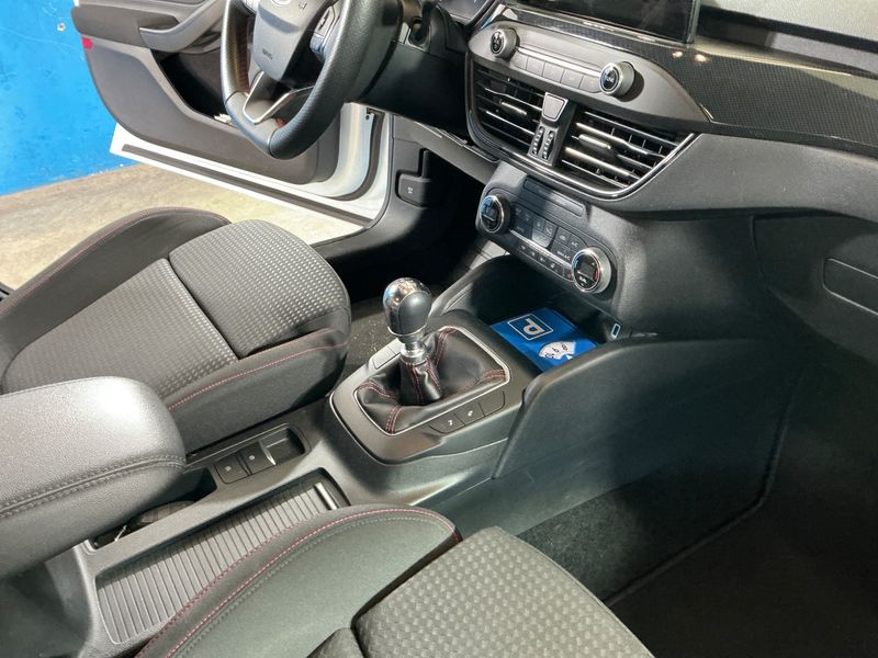 Ford Focus 1.5 TDCi EcoBlue ST-Line 2020 – снимка 25