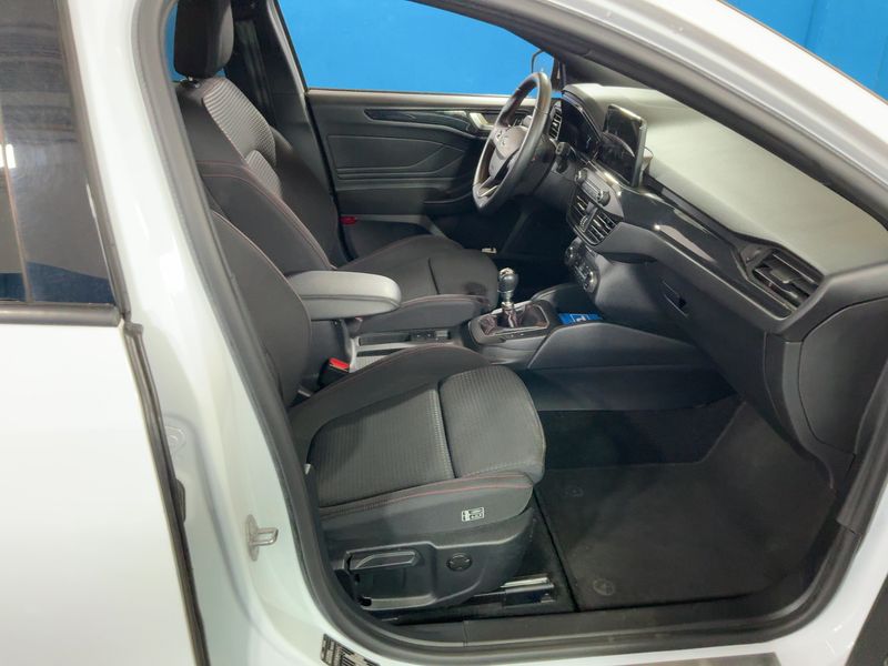 Ford Focus 1.5 TDCi EcoBlue ST-Line 2020 – снимка 16
