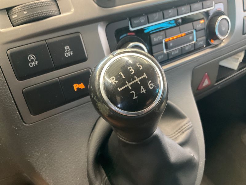 Volkswagen T5 Multivan 2.0 TDI Special 2014 – снимка 28