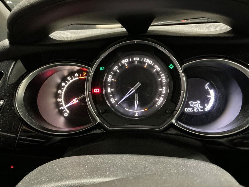 DS Automobiles DS3 1.2 PureTech SoChic 2015 – снимка 18
