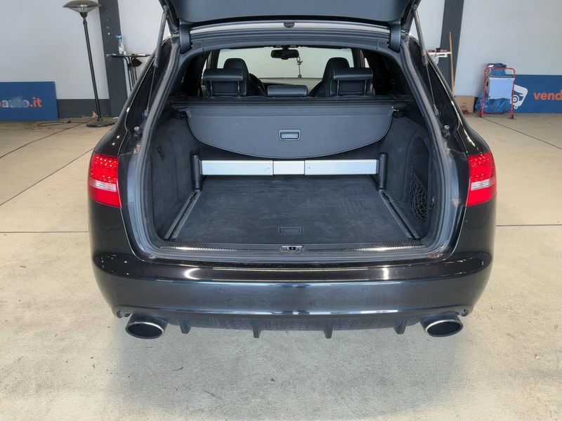 Audi RS 6 5.0 V10 FSI quattro 2010 – снимка 15