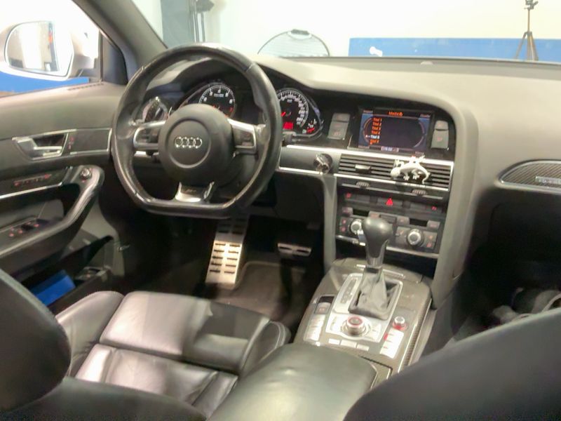 Audi RS 6 5.0 V10 FSI quattro 2010 – снимка 17