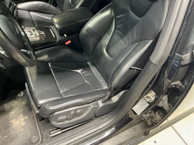 Audi RS 6 5.0 V10 FSI quattro 2010 – снимка 32
