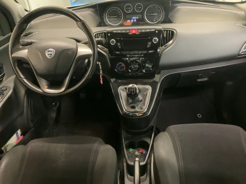Lancia Ypsilon 1.3 JTD Gold 2012 – снимка 17