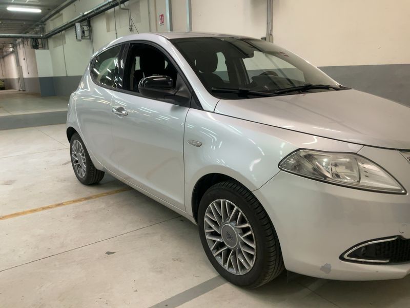 Lancia Ypsilon 1.3 JTD Gold 2012 – снимка 12