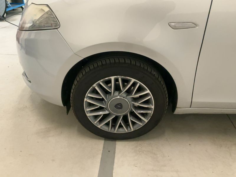 Lancia Ypsilon 1.3 JTD Gold 2012 – снимка 3