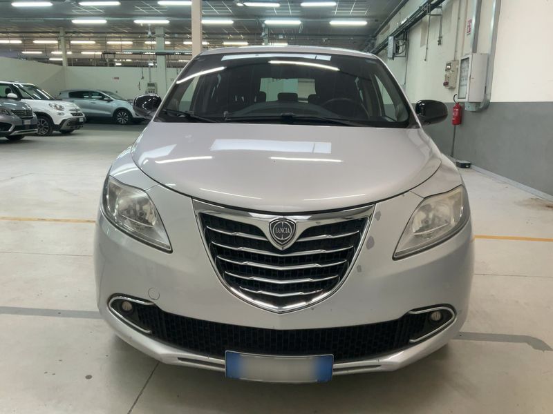 Lancia Ypsilon 1.3 JTD Gold 2012 – снимка 14