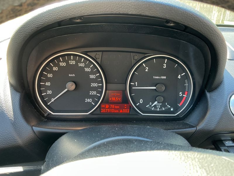 BMW 1er 118d 2008 – снимка 4