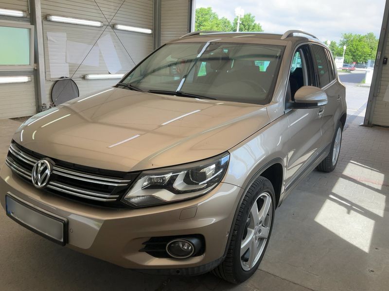Volkswagen Tiguan 2.0 TSI Track & Style 4Motion 2012 – снимка 1