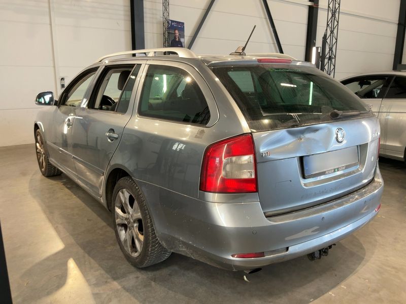 Skoda Octavia 2.0 TDI Elegance 2012 – снимка 6