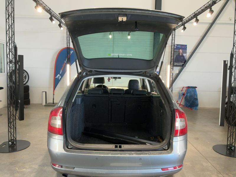 Skoda Octavia 2.0 TDI Elegance 2012 – снимка 15