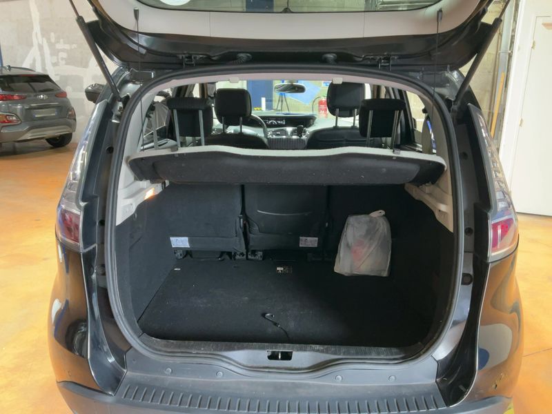 Renault Scenic 1.6 dCi BOSE Edition 2012 – снимка 15