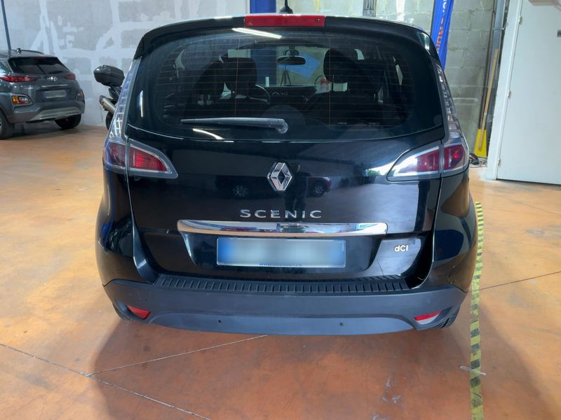 Renault Scenic 1.6 dCi BOSE Edition 2012 – снимка 7