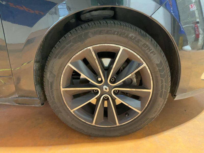 Renault Scenic 1.6 dCi BOSE Edition 2012 – снимка 11