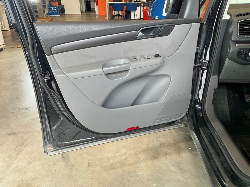 Seat Alhambra 2.0 TDI Reference Allrad 2013 – снимка 35