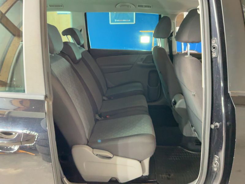 Seat Alhambra 2.0 TDI Reference Allrad 2013 – снимка 20