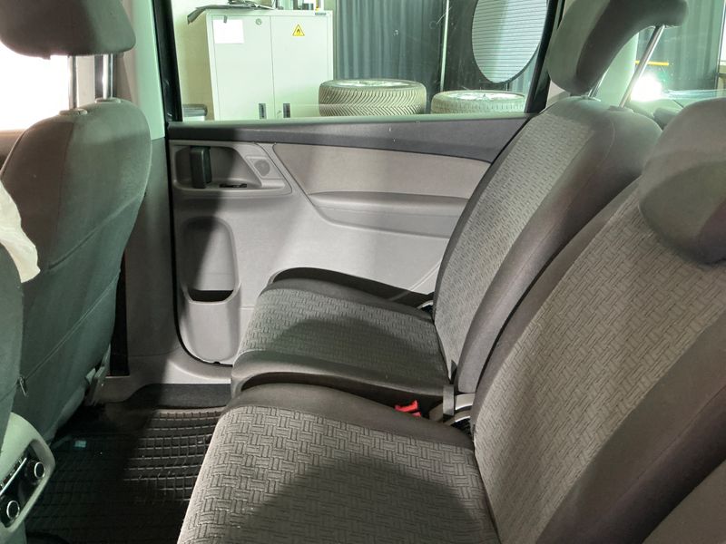 Seat Alhambra 2.0 TDI Reference Allrad 2013 – снимка 38