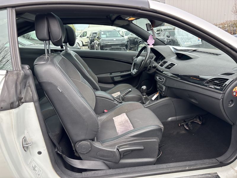 Renault Megane 1.2 TCe Energy Dynamique 2015 – снимка 10