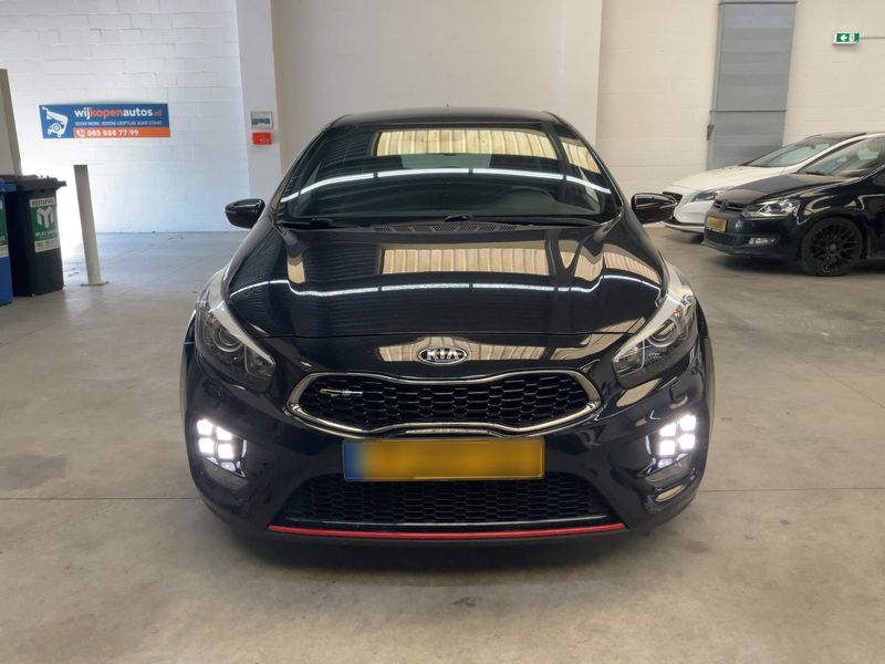Kia cee'd 1.6 TGDI GT-Track 2015 – снимка 14