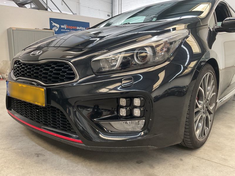 Kia cee'd 1.6 TGDI GT-Track 2015 – снимка 33