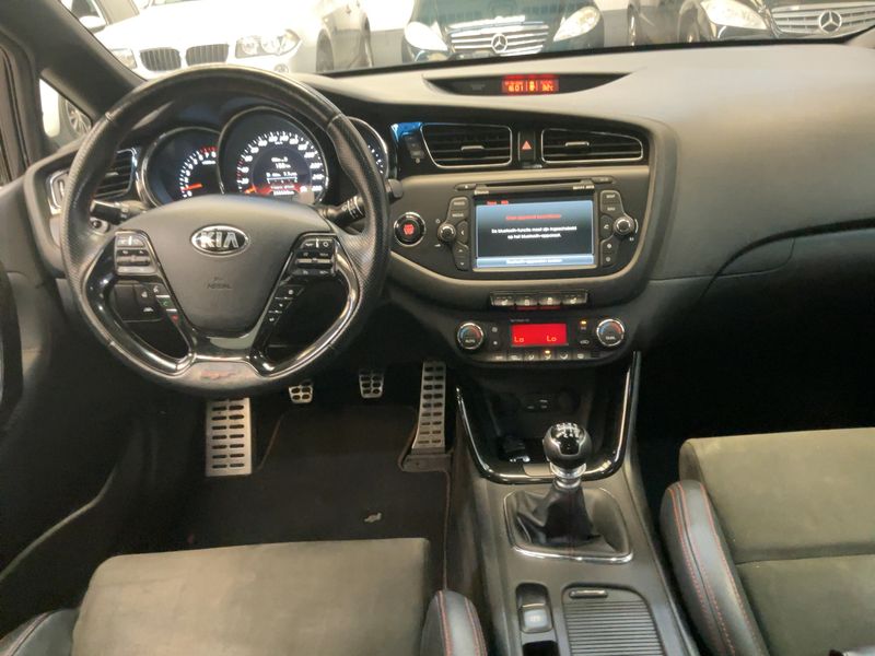 Kia cee'd 1.6 TGDI GT-Track 2015 – снимка 17