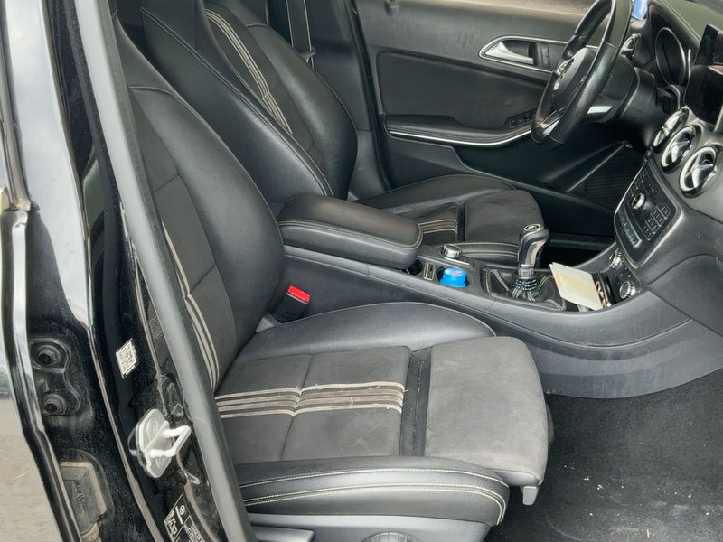 Mercedes-Benz A-Klasse A 200 BlueEfficiency AMG Sport 2017 – снимка 16