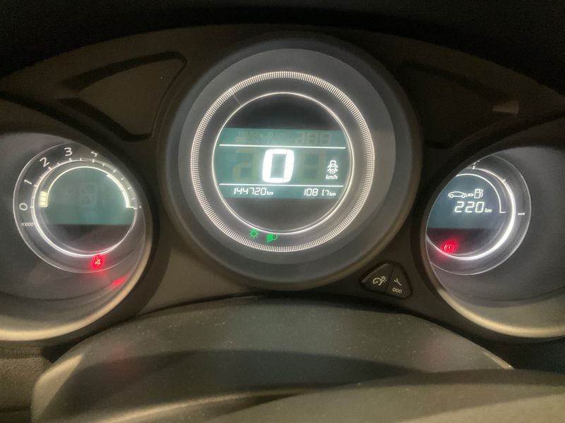 Citroen C4 1.6 Blue-HDi Feel Edition 2016 – снимка 18