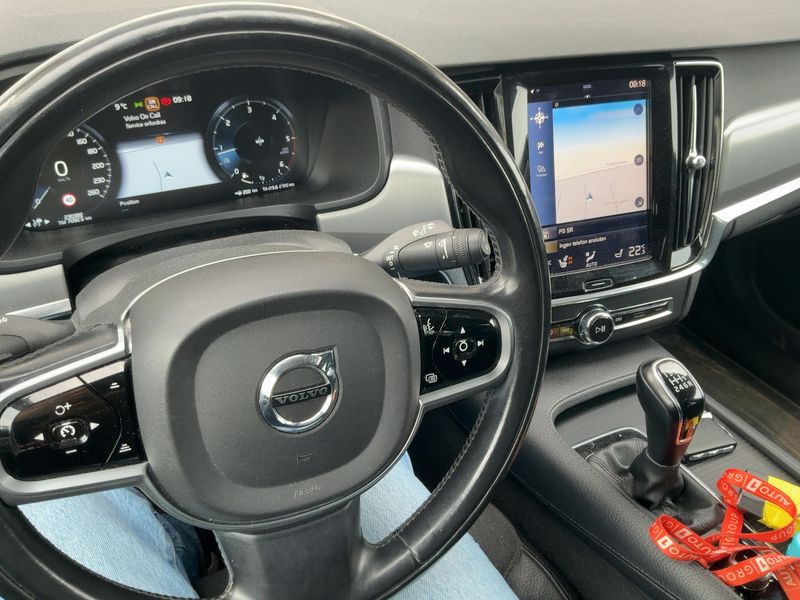 Volvo V90 2.0 D4 Momentum 2017 – снимка 18