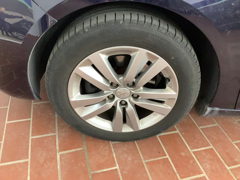 Peugeot 308 1.6 e-HDi Active 2014 – снимка 3