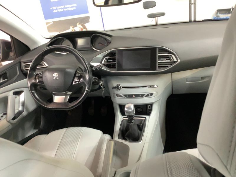 Peugeot 308 1.6 e-HDi Active 2014 – снимка 18