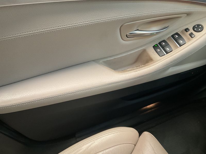BMW 5er 530d xDrive 2013 – снимка 24