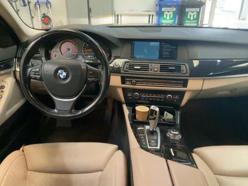 BMW 5er 530d xDrive 2013 – снимка 12